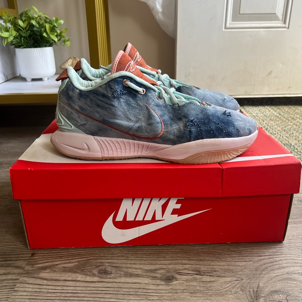 Nike LeBron 21 ‘Aragonite’